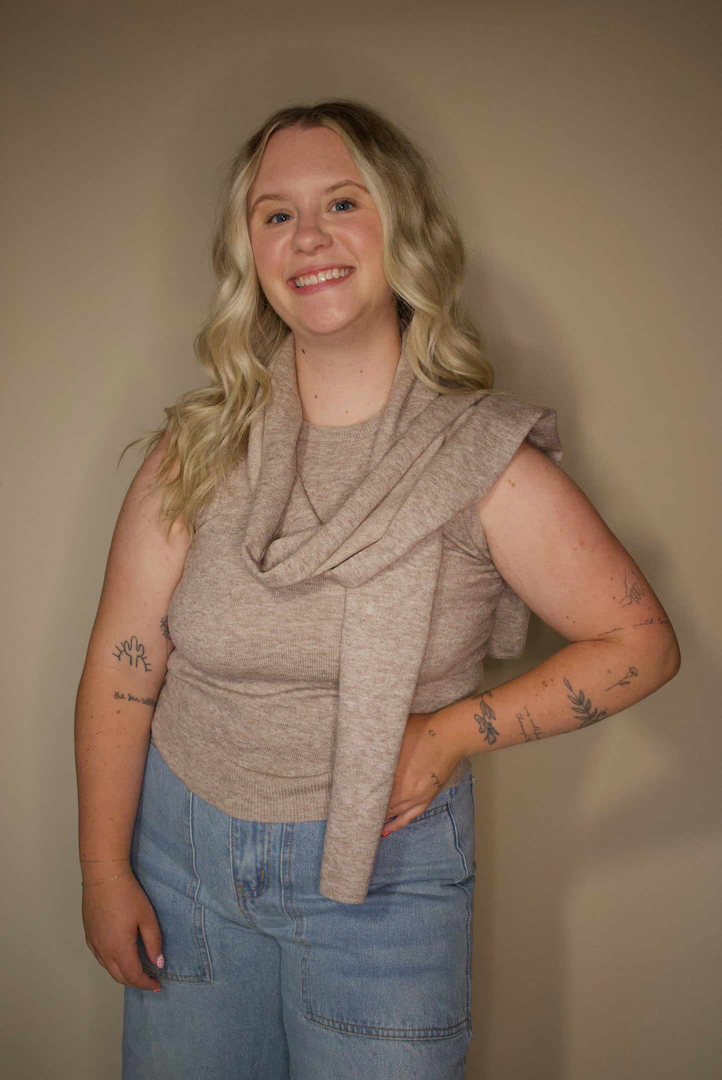 Bridgette Sleeveless Sweater With Scarf