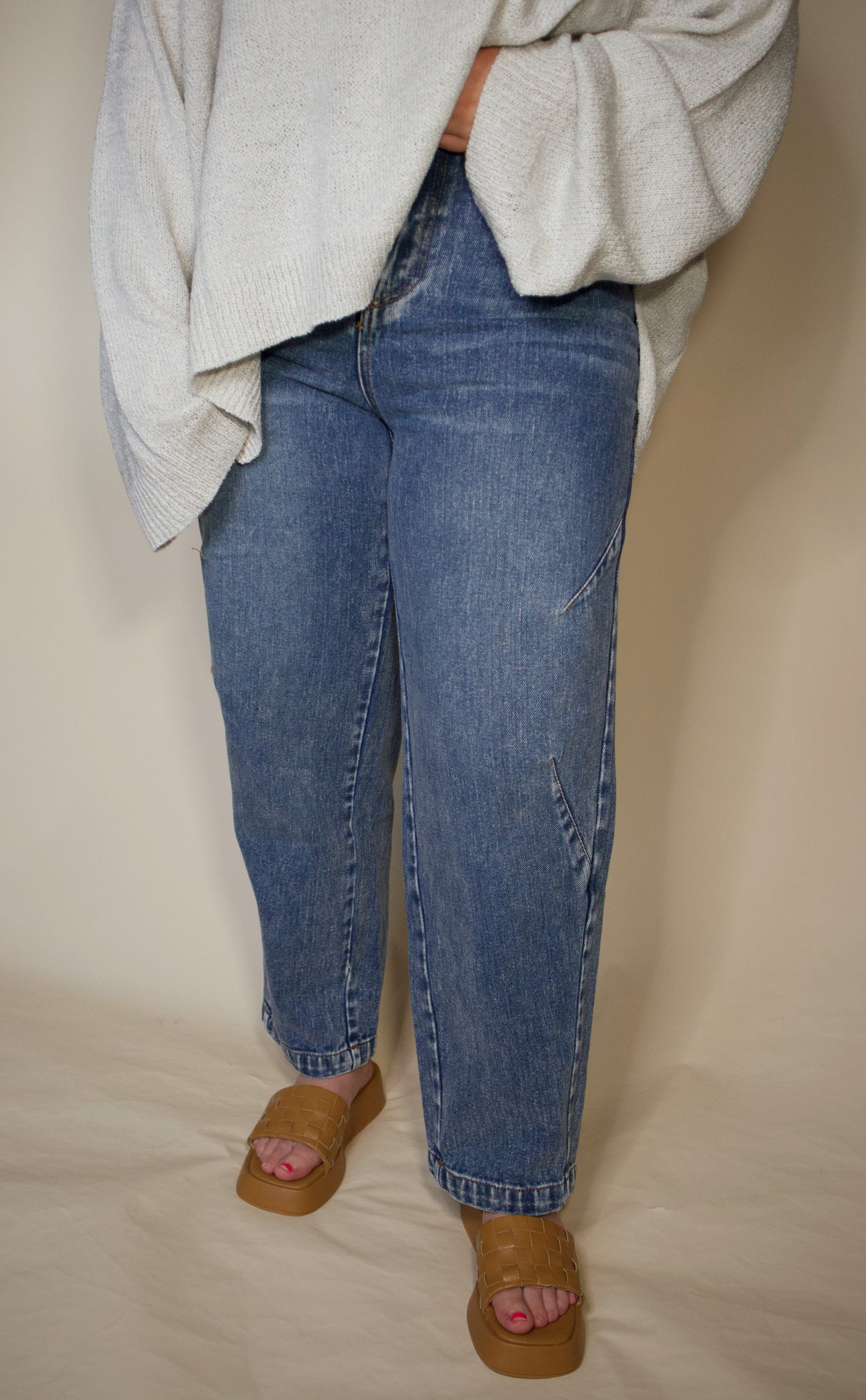 Haden Mid Rise Barrel Jean