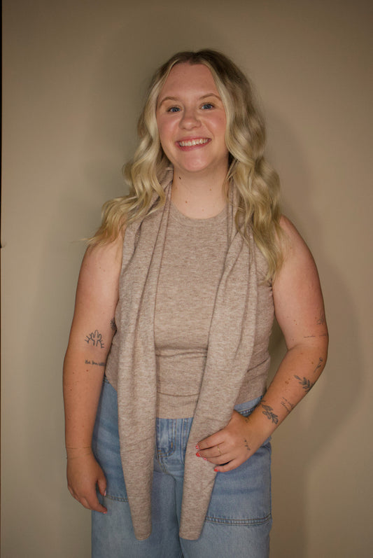 Bridgette Sleeveless Sweater With Scarf
