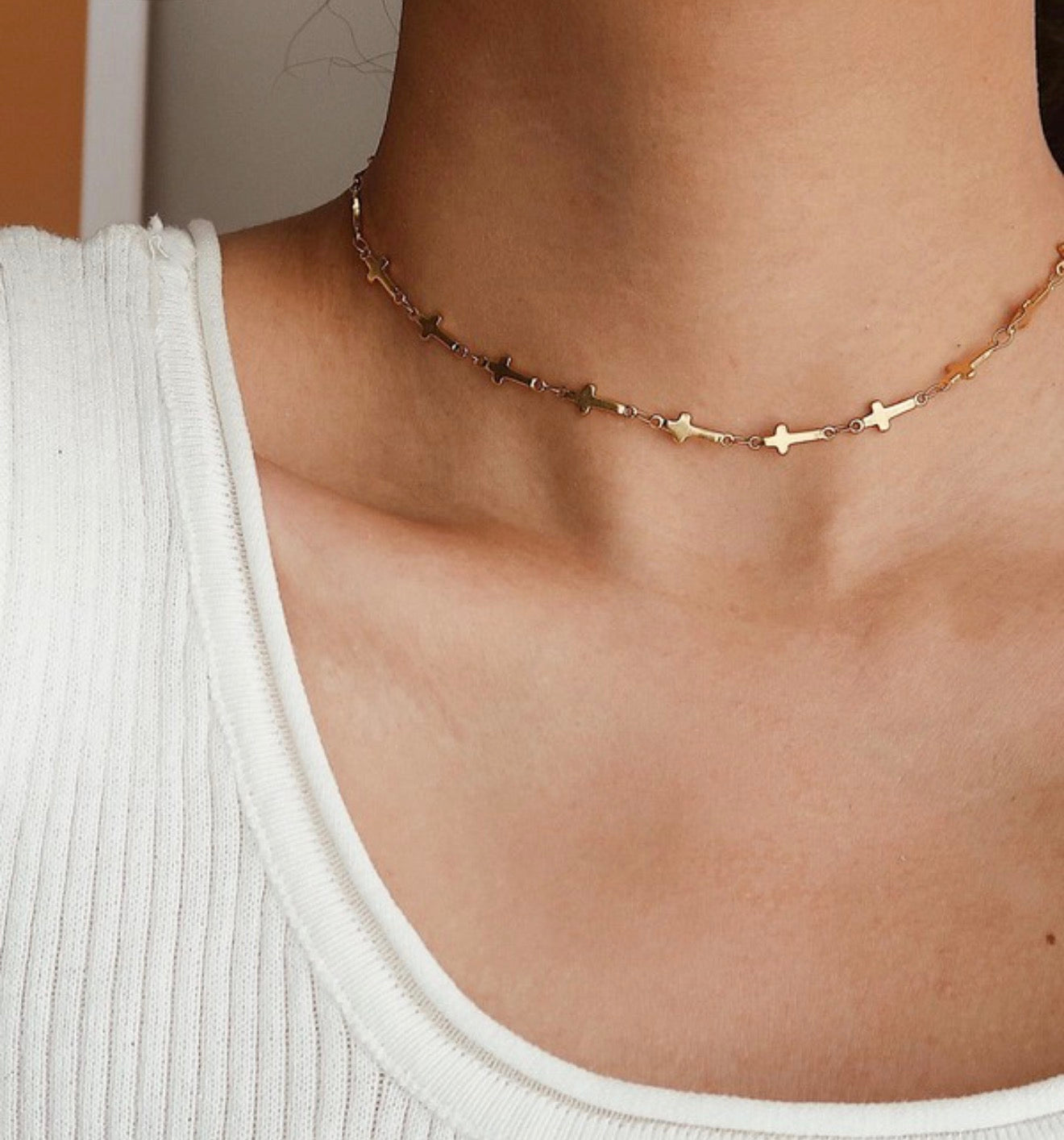 Dilara Cross Choker